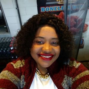 Meet your Posher, Farah